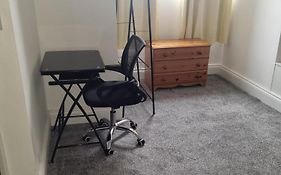 Cudworth House, Barnsley For Contractors & Families, Free Parking, Wifi Etc