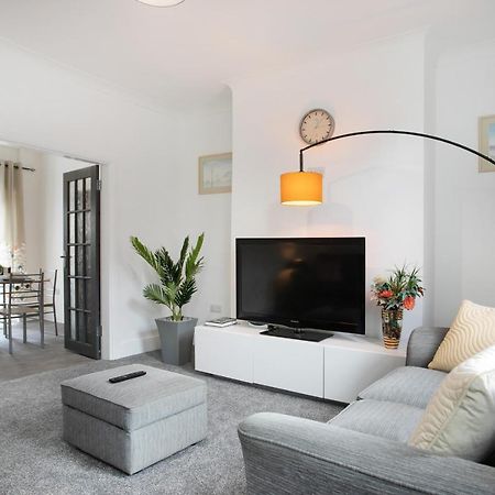 Cudworth House, Barnsley For Contractors & Families, Free Parking, High Speed Wifi Etc Villa Exterior photo